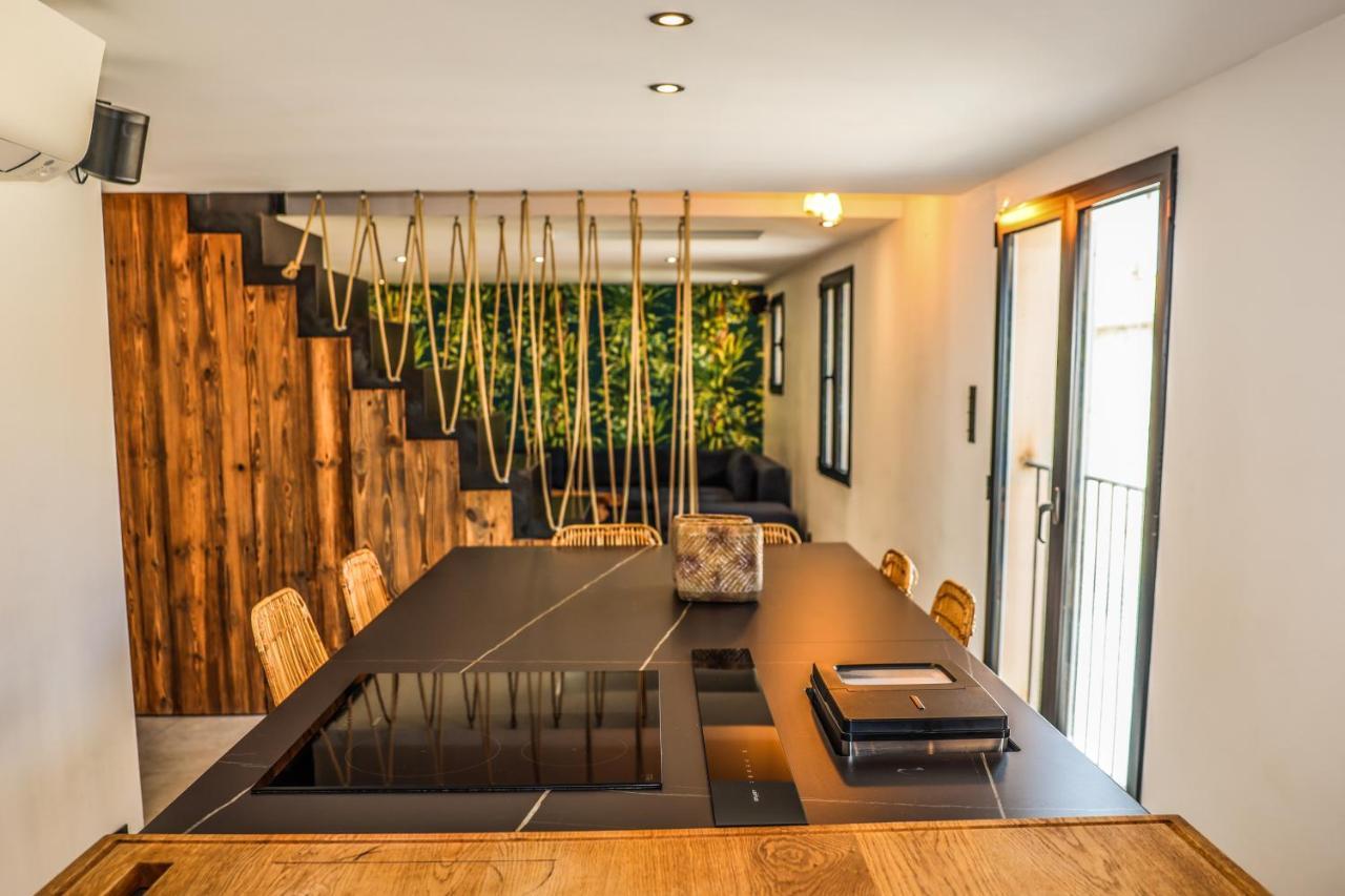 Apartment Casa Jungle ! Superb Duplex Apartment, Place Des Lices ! *